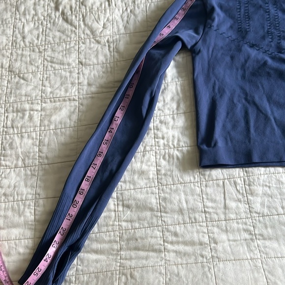 90 Degree by Reflex Sleeveless Porsha Long Sleeve Top - Picture 5 of 8